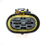 Automotive pigtail and connector - Automotive Pigtail Connector 2 E008 1