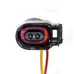 Automotive pigtail and connector - Automotive Pigtail Connector 2 E009 1